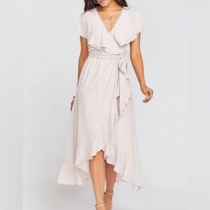 Show Me Your Mumu - Jess Ruffle Midi Dress in Show Me the Ring Crisp